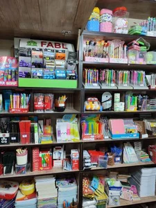 کتابفروشی صالحی 4