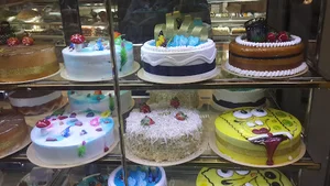 قنادی کامشاد