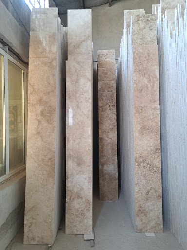 انبار سنگ آسمان ملکی