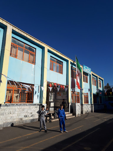 دبستان پسرانه ایمان ۱ و ۲