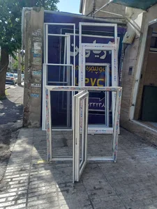 پنجره آریا وین