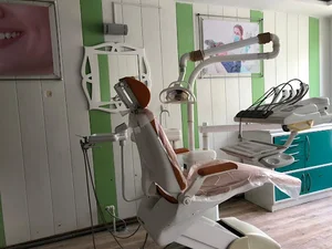 کلینیک دندان پزشکی خانواده