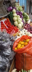 میوه و سبزی فروشی احمدی 3