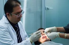 دکتر شهروز مومنی