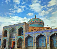 امامزاده عبدالله بافق به اعتقاد اهالی شخصیت مدفون دراین بقعه امامزاده  عبدالله بن موسی بن جعفر (علیه السلام) برادرامام رضا(علیه السلام) و فرزند  بلافصل امام هفتم (علیه السلام) است، #عکاسی_معماری خوشحال میشم