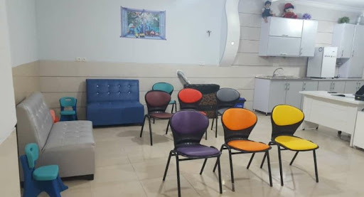 مطب دکتر خشایار رستمی متخصص نوزادان، کودکان و نوجوانان