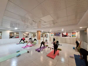 خانه یوگا لوتوسyoga center
