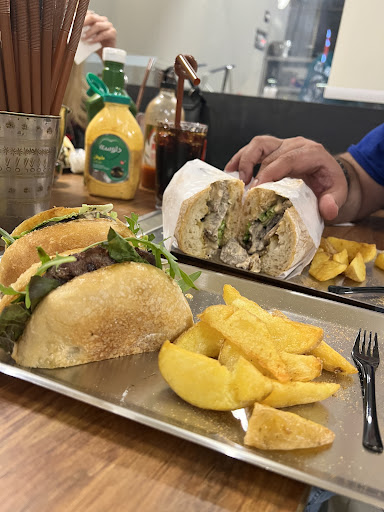 همبرگر گاو