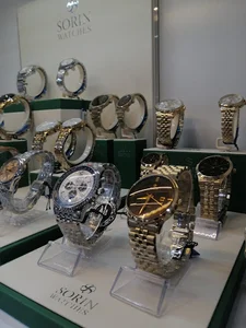 Rouzbeh bike shop