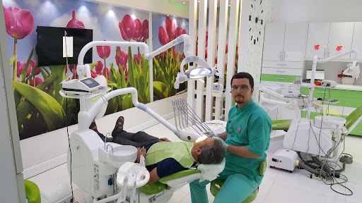 دندانپزشکی دکتر علی میرزائی پور