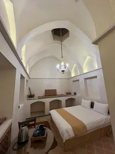 هتل سنتی اشکوب