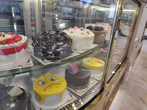Al Shekarchi Desserts and Bakeries 1983