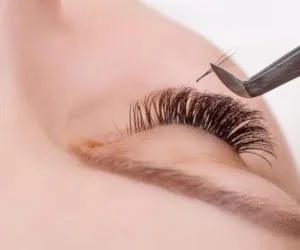 اکستنشن مژه اصفهان آموزش و اجرا