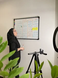 مونا محبی