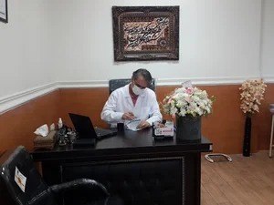 دکتر محمد نصرتیان زواره