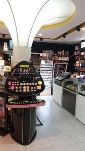 عطریات اشکان