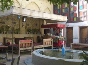 اقامتگاه سنتی گلشن