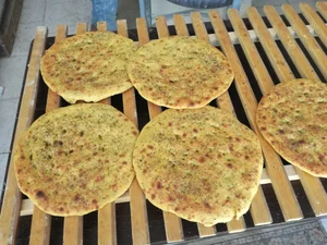 نان سنتی لتیر یزد 2