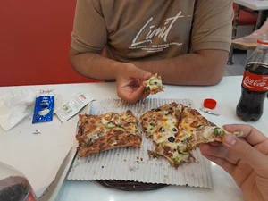 کافه ترافیک شعبه