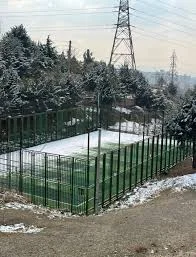 زمین چمن فوتبال شهید محلاتی
