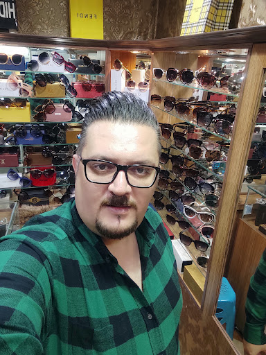 بست اپتیک