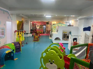 خانه بازی مانیالند