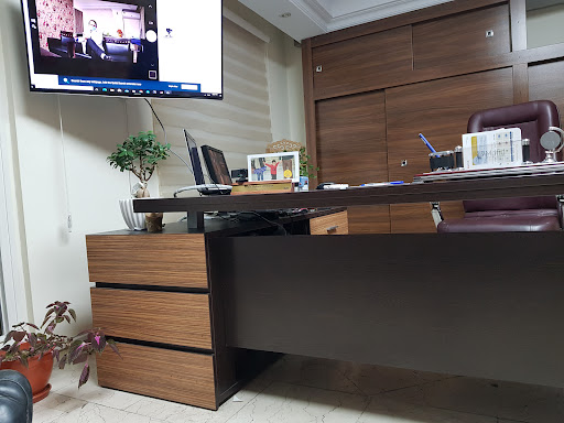 دکتر بهنام منصوری