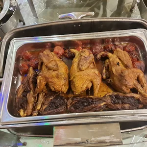 تالار پذیرایی باغ عرفان