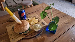 کافه فست فود اقامتی سنتی 2
