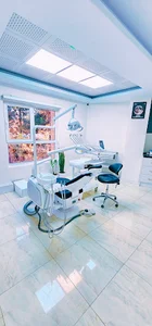 دکتر مجتبی جیرانی متخصص درمان ریشه