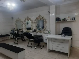 سالن زیبایی هستی