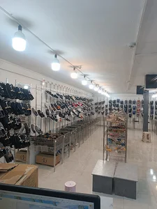 فروشگاه کفش درخشان
