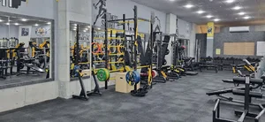 باشگاه بدنسازی رئال+ (بانوان و آقایان)