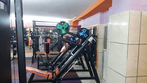باشگاه چندمنظوره پردیسان