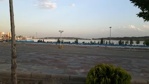 میدان دریاچه