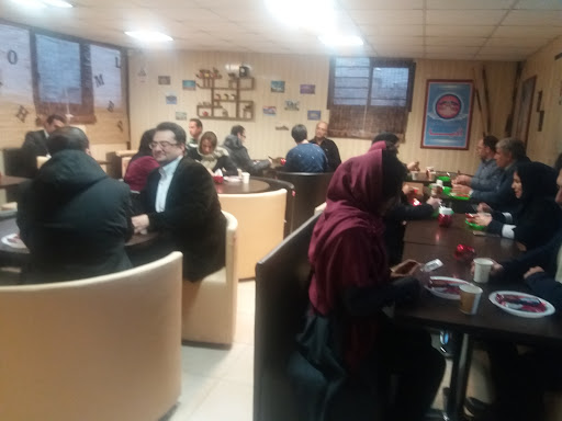 گروه آموزشی امید کریمی