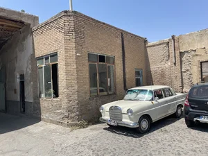 پارکینگ Public Parking
