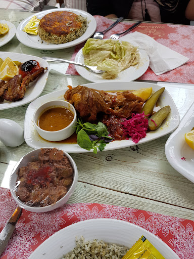 رستوران سنتی خاتون