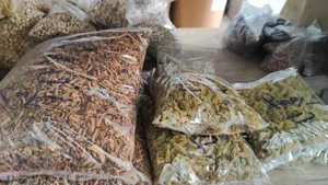 عطاری حکیم جرجانی 5
