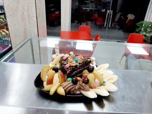 بستنی آوین