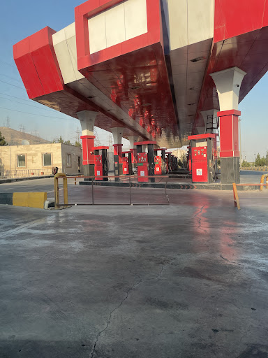 پمپ بنزین غدیر