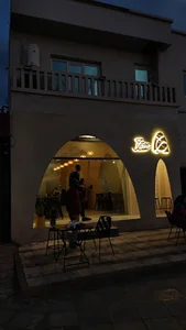 کافه و رستوران دووچ کنگان