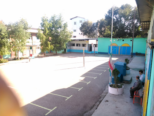 هنرستان باهنر