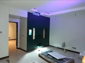 برق‌کار ساختمان در نیاوران 4