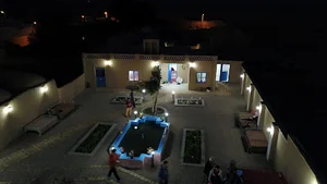 اقامتگاه بومگردی آستو