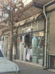 پلاستیک و‌ ظروف یکبار مصرف برزگر