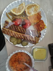 غذای بیرون بر برج 3