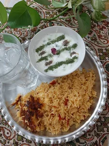 کافه رستوران شمعدونی