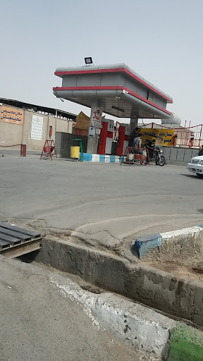 پمپ بنزین انجمن