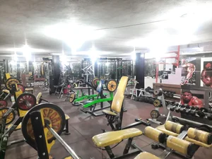 باشگاه بدنسازی بهار 2